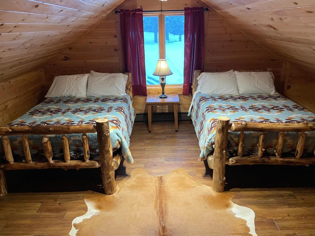 Adirondack Lake Cabins Hotel Indian Lake ภายนอก รูปภาพ