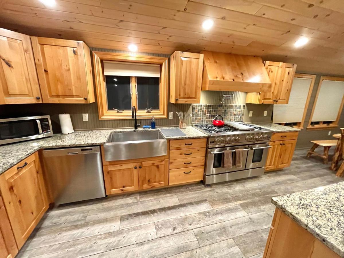 Adirondack Lake Cabins Hotel Indian Lake ภายนอก รูปภาพ