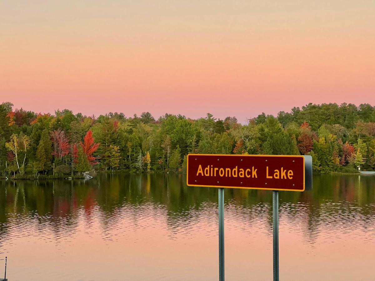 Adirondack Lake Cabins Hotel Indian Lake ภายนอก รูปภาพ